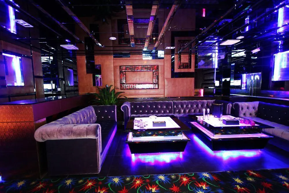 Great Dragon Hotel Luoyang  4*, Luoyang (Henan)